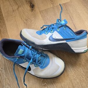 Nike METCON 2 Flywire Womens Size 9.5 Blue White Grey